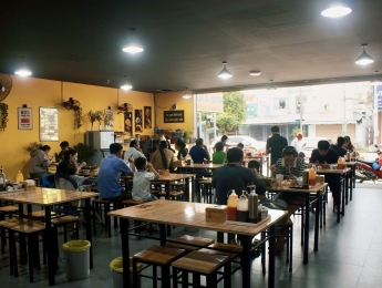 PHỞ BÁT ĐÁ - BÚN MẮM SÀI GÒN THANH NHÃ 10