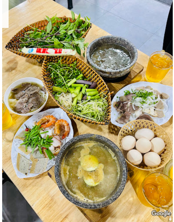 Đừng quên theo dõi các chương trình ưu đãi hấp dẫn trên fanpage của quán! Phở thố đá Đồng Nai - Quán ăn sạch sẽ, không gian thoáng mát