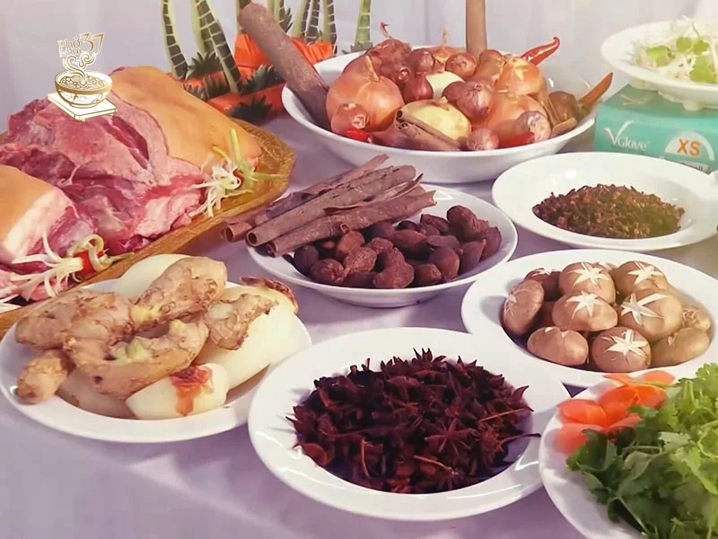 Phở bát đá Đồng Nai là món ăn không thể bỏ qua khi đến du lịch.