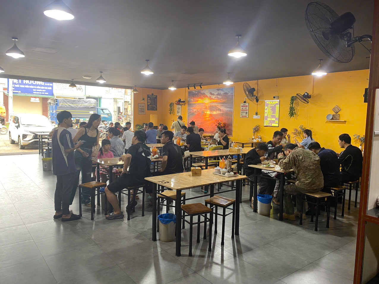 PHỞ BÁT ĐÁ - BÚN MẮM SÀI GÒN THANH NHÃ đặc biệt khiến nhiều người hết lời ngợi khen. #1 Bật mí món phở Bát Đá Đặc Biệt nức tiếng tại Đồng Nai